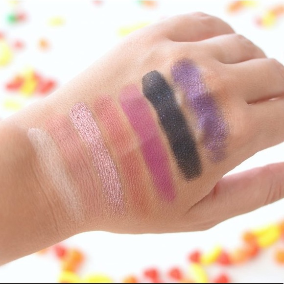 Too Faced Tooty Fruity Pink Razzle Eye Palette - Picture 11 of 12